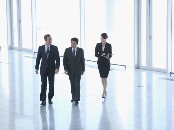 俄語(yǔ)陪同翻譯